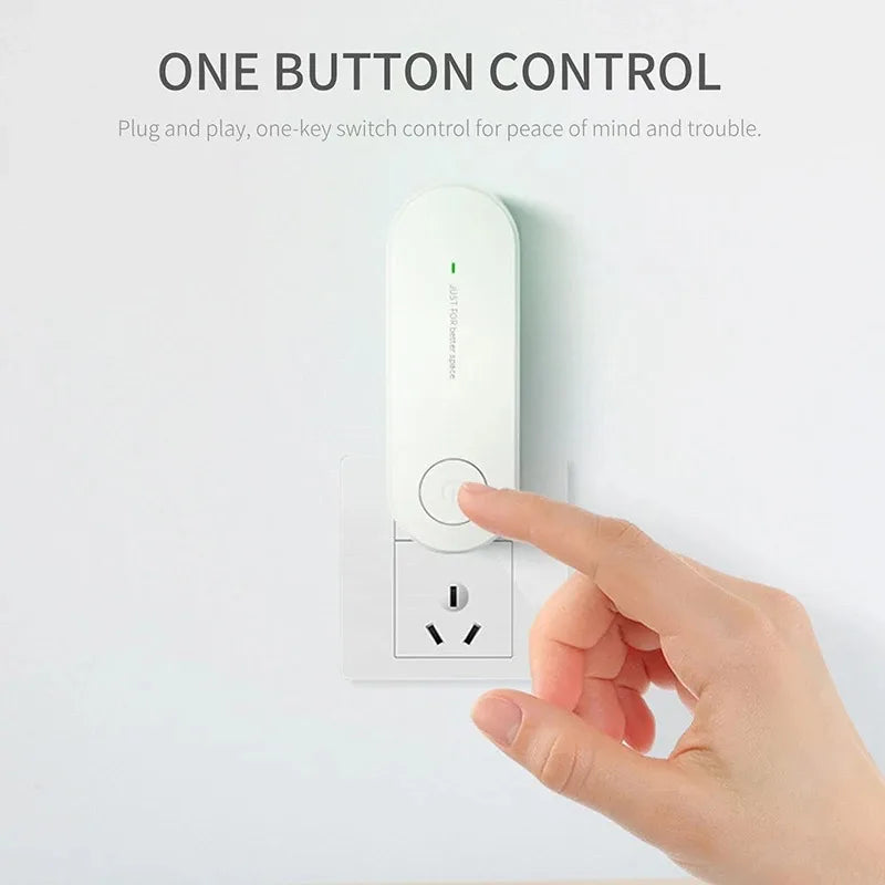 FreshCharge Compact Ion Purifier Plug-In